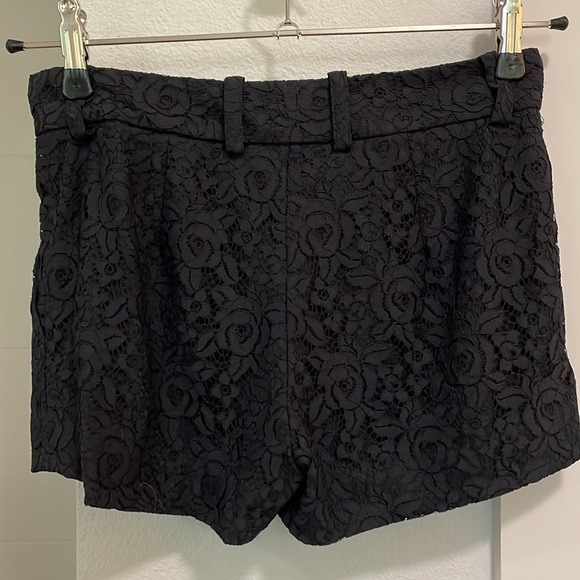 DVF Lace Trouser Shorts, Navy, Size 0 - Picture 2 of 4